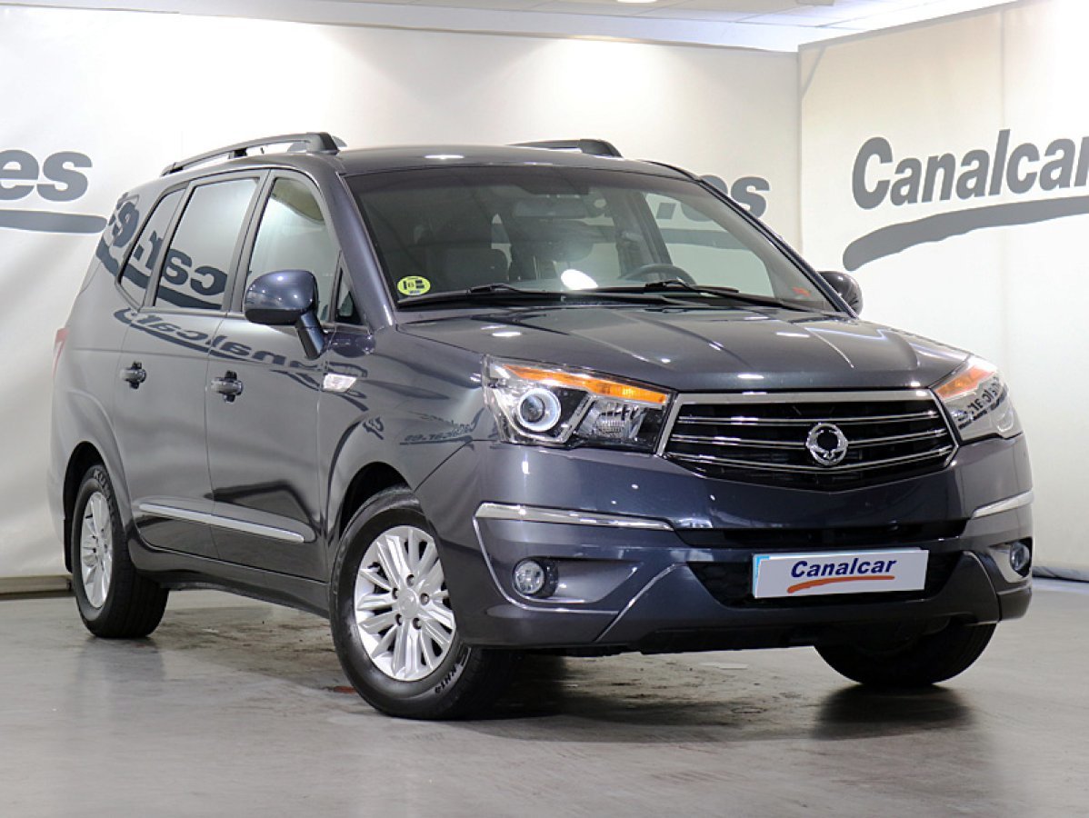 Foto SsangYong Rodius 3