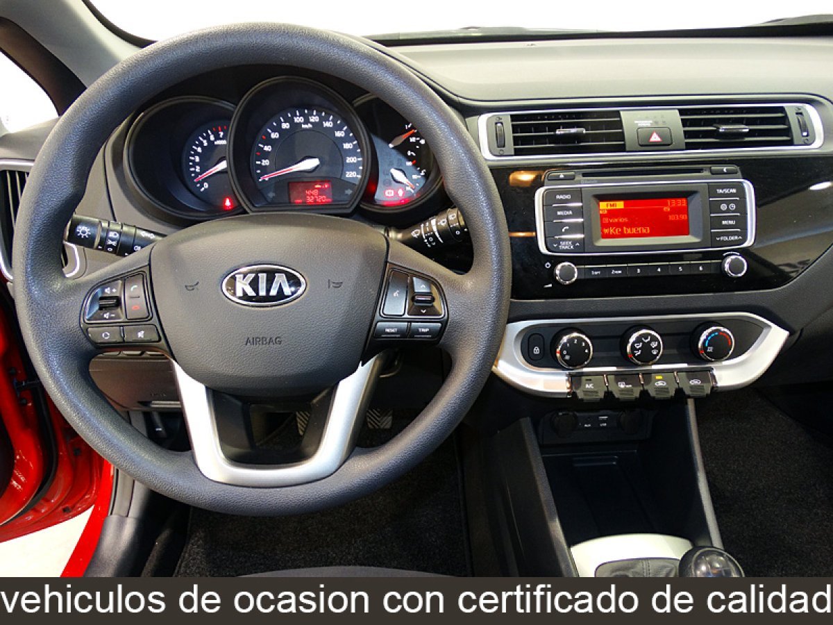 Foto Kia Rio 24