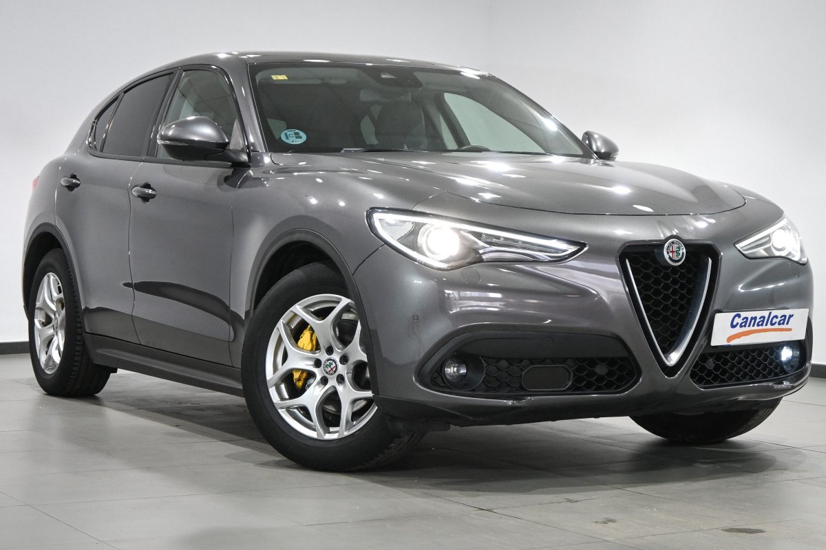 Foto Alfa Romeo Stelvio 3