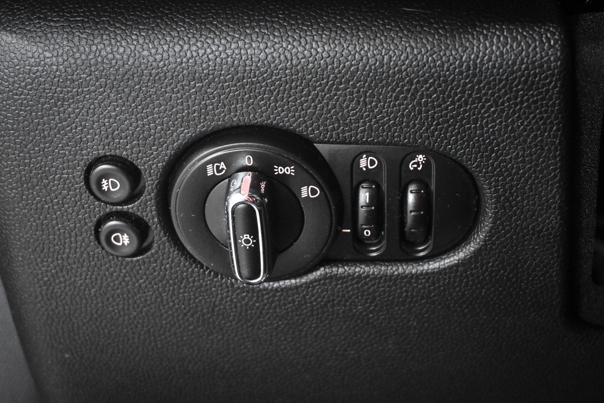 Foto Mini 5 Puertas 23