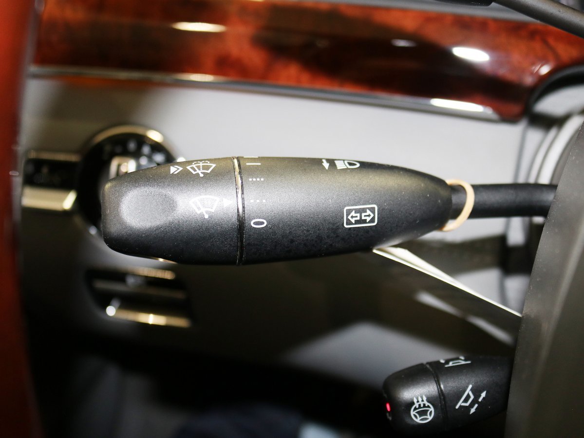 Foto Mercedes-Benz Clase S 42