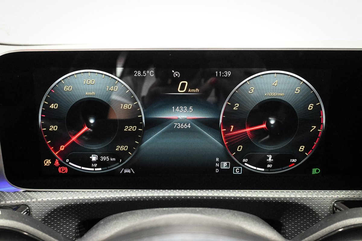 Foto Mercedes-Benz Clase CLA 13