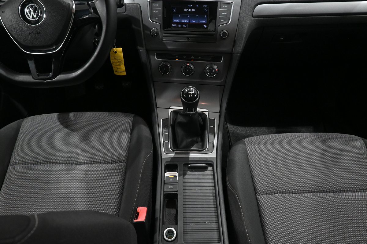 Foto Volkswagen Golf 16