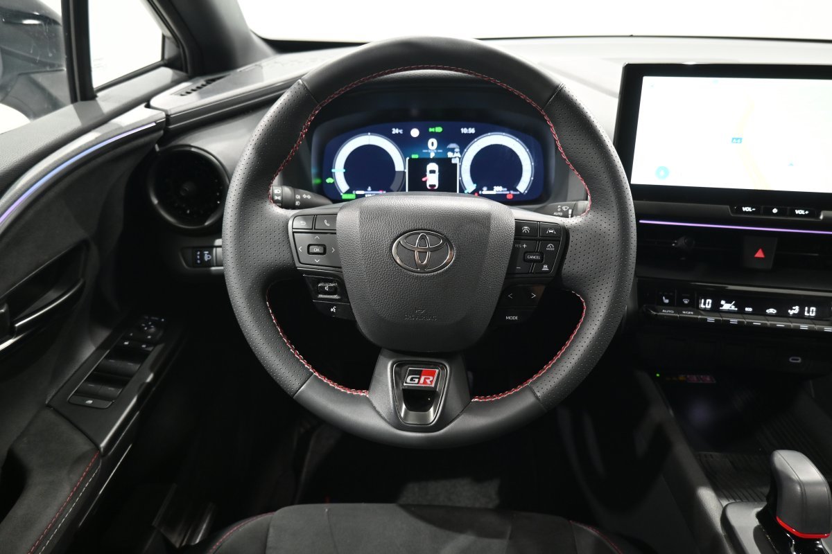Foto Toyota C-HR 18