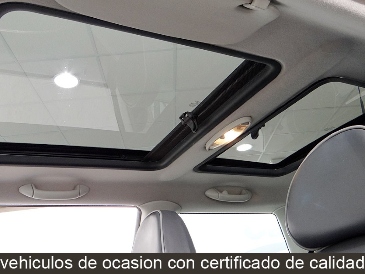 Foto Mini 3 Puertas 30