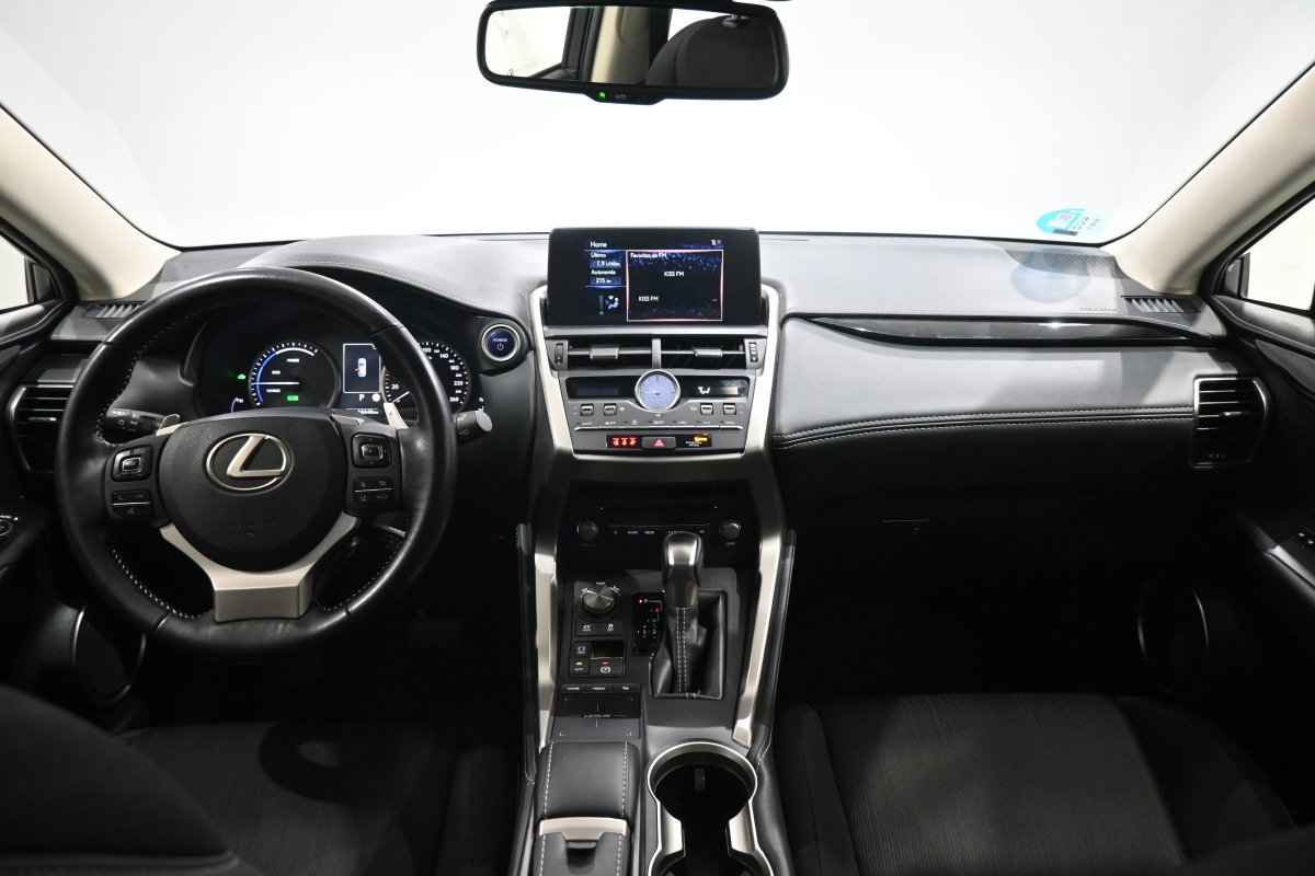 Foto Lexus NX 17