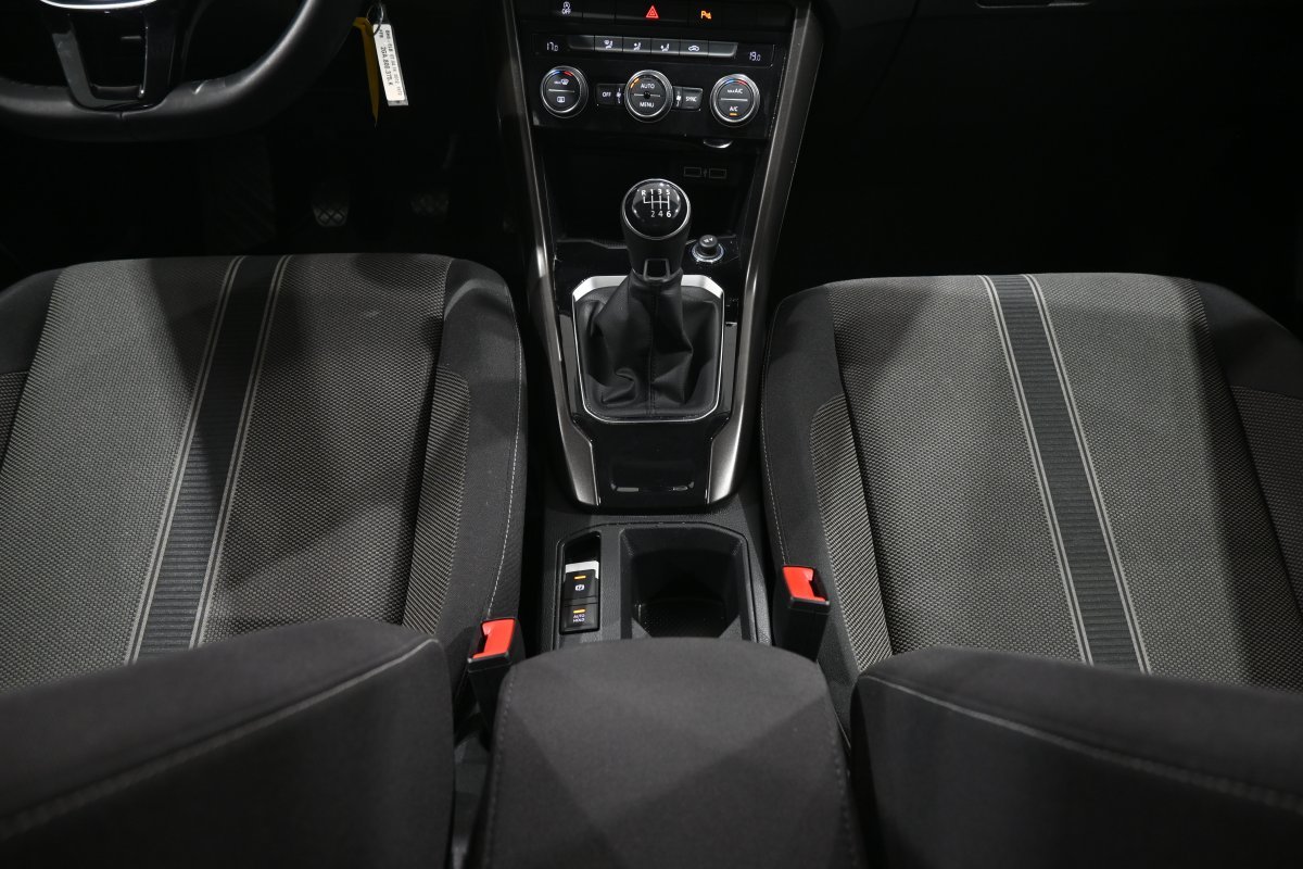 Foto Volkswagen T-Roc 19