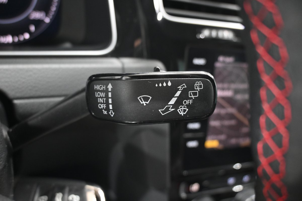 Foto Volkswagen Golf 24