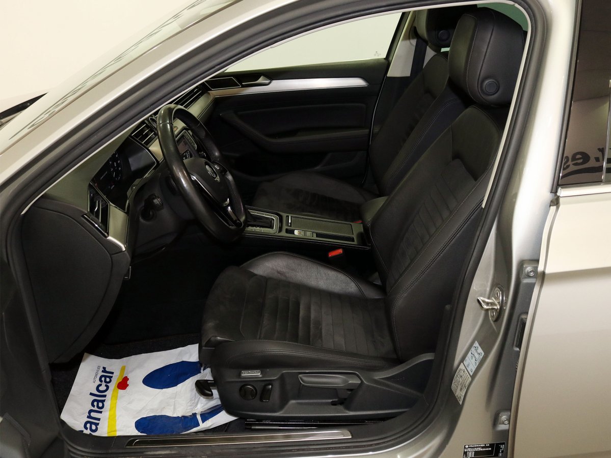 Foto Volkswagen Passat Variant 10