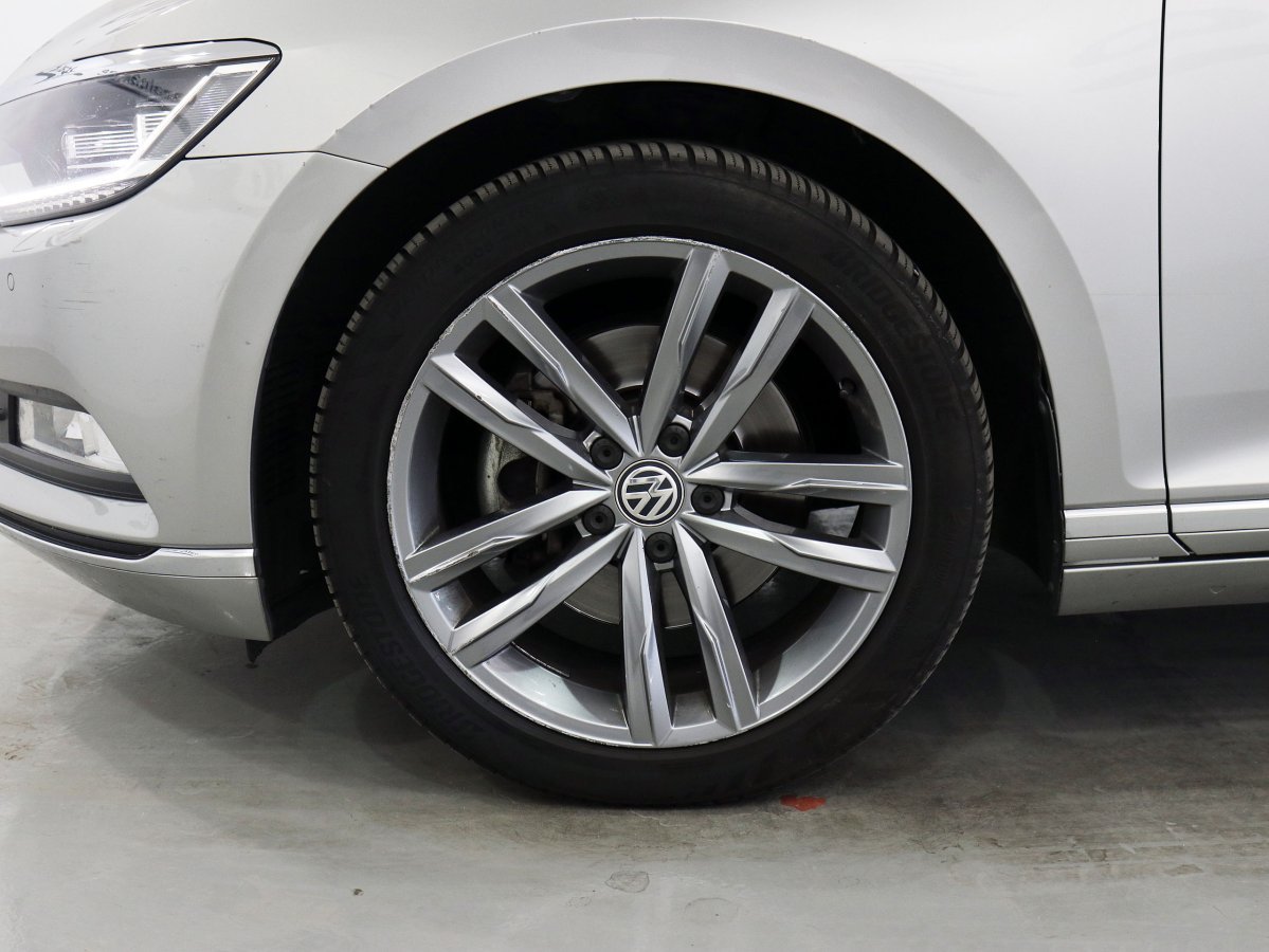 Foto Volkswagen Passat Variant 35