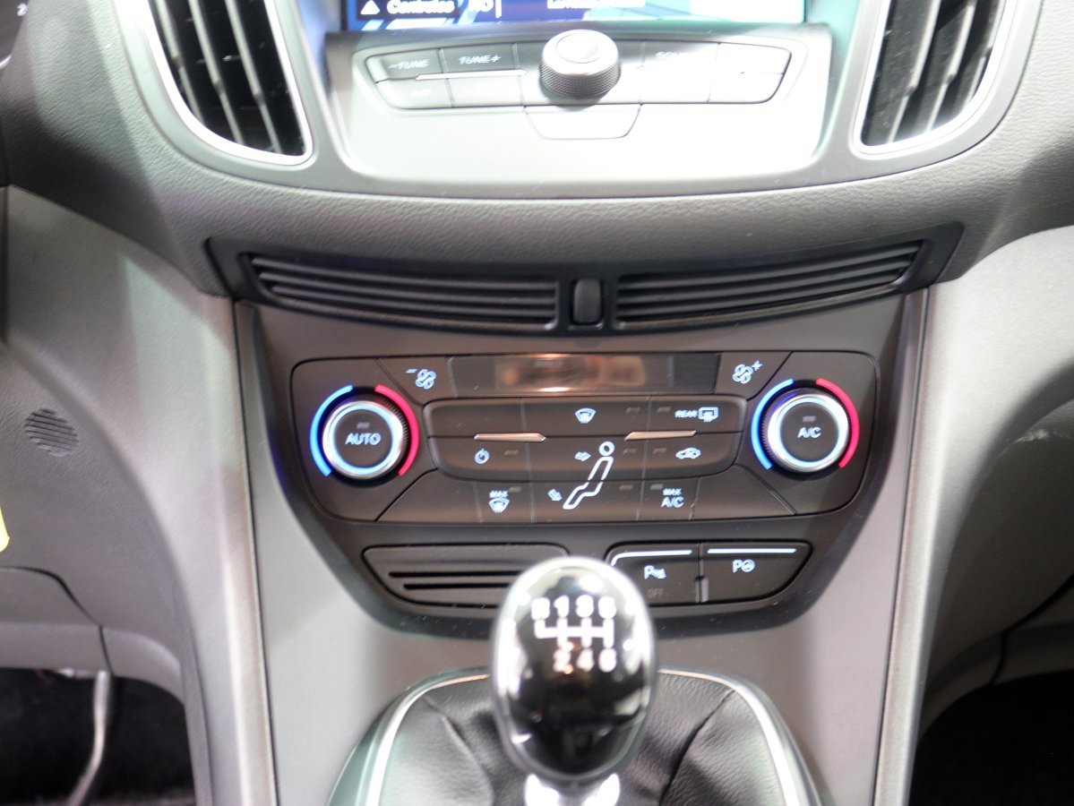 Foto Ford Grand C-MAX 18