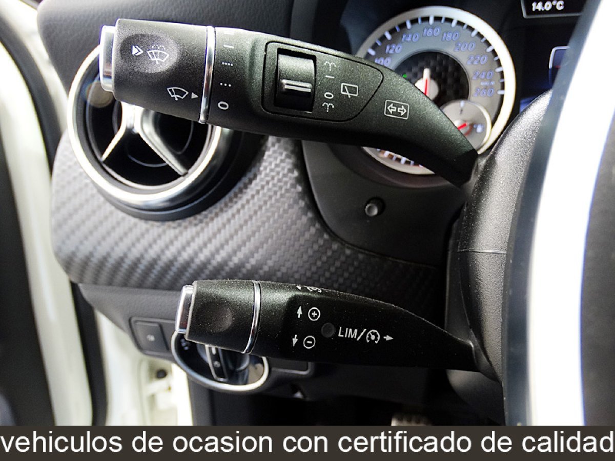 Foto Mercedes-Benz Clase A 34