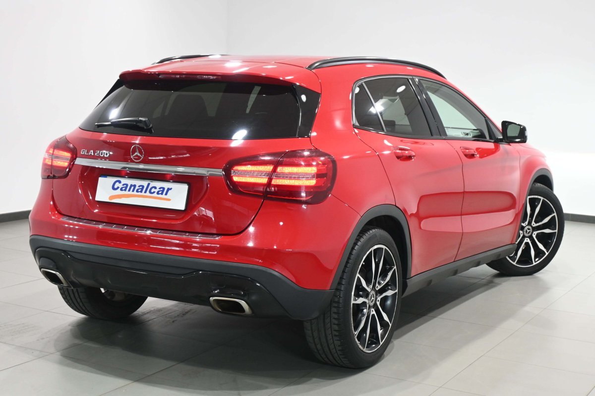 Foto Mercedes-Benz Clase GLA 4