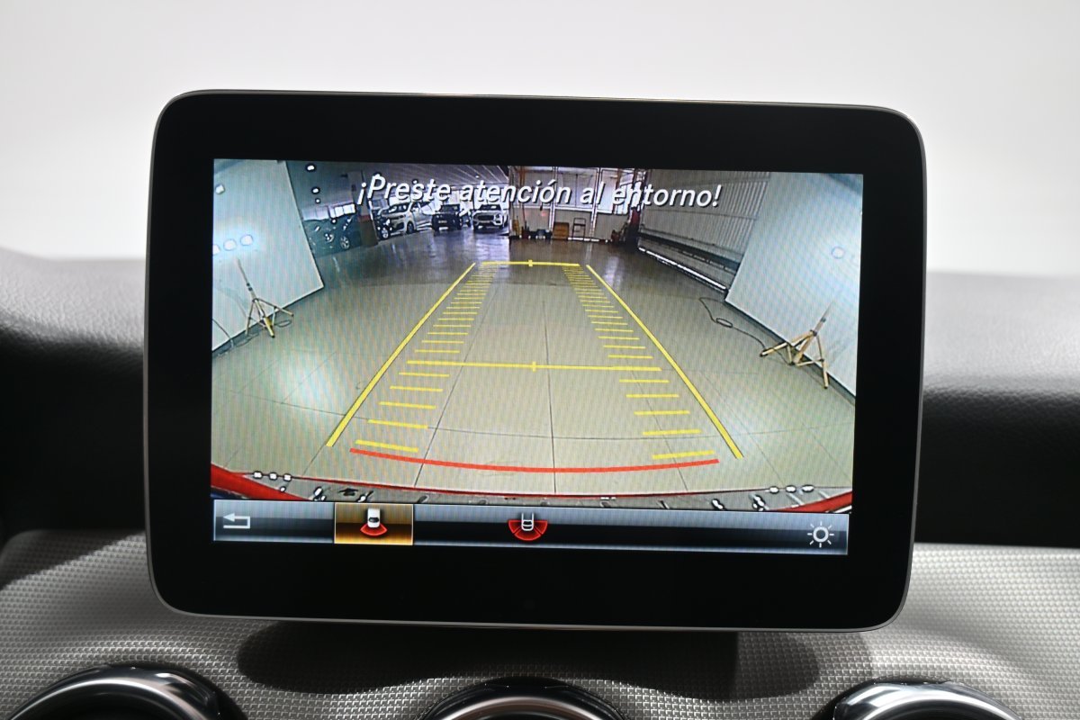 Foto Mercedes-Benz Clase GLA 17