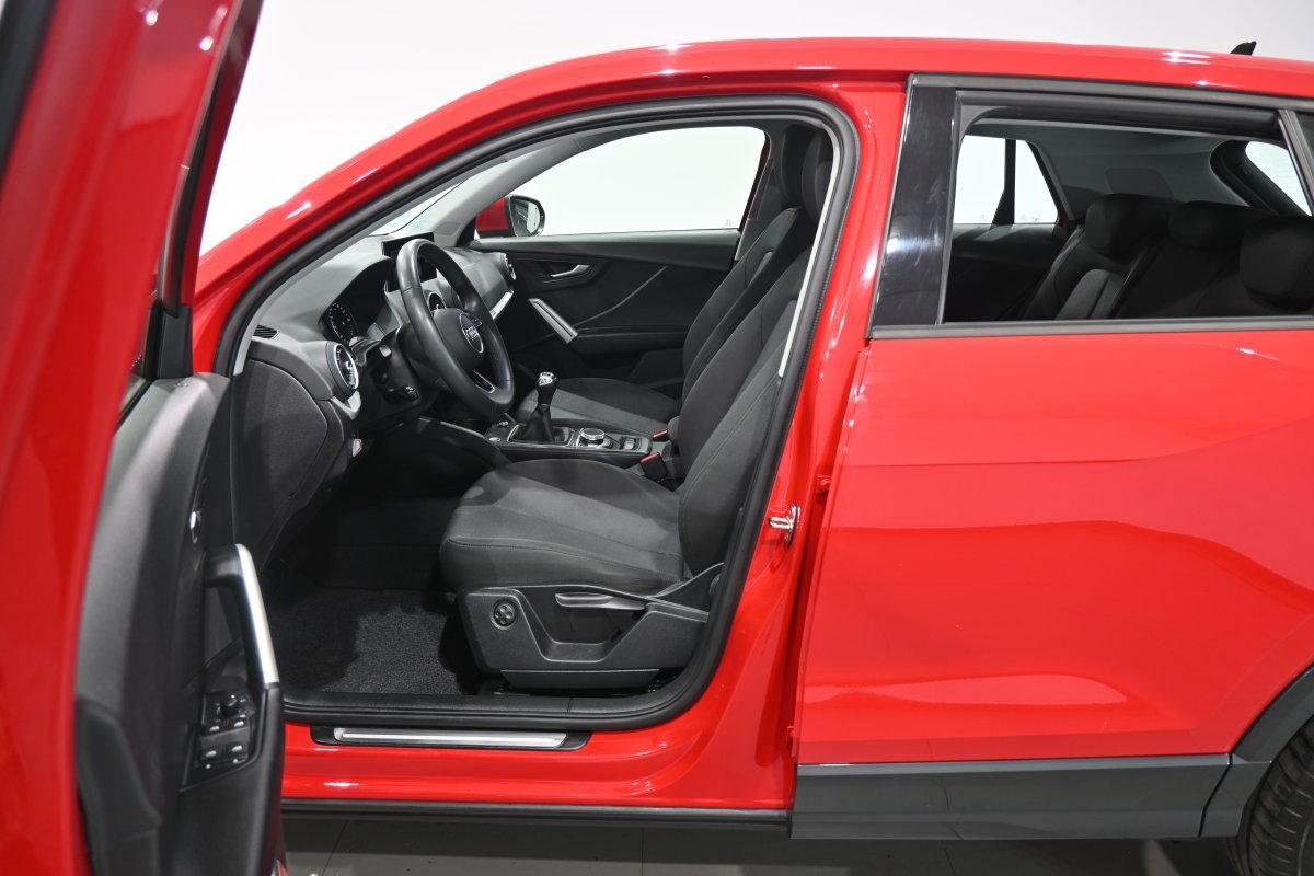 Foto Audi Q2 11