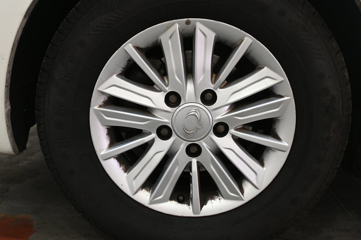 Foto SsangYong Rodius 17