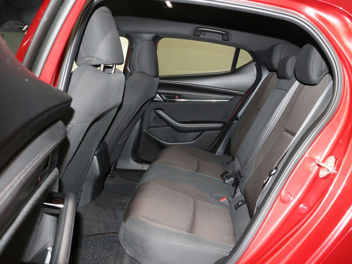 Foto Mazda Mazda3 14