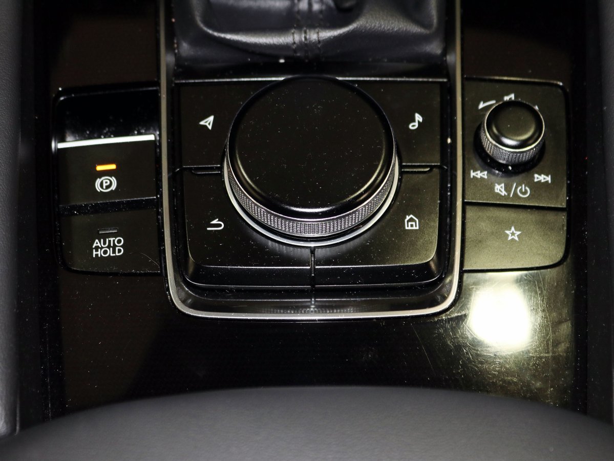 Foto Mazda Mazda3 25