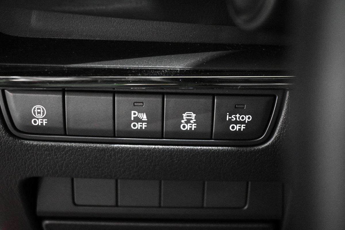 Foto Mazda Mazda3 28