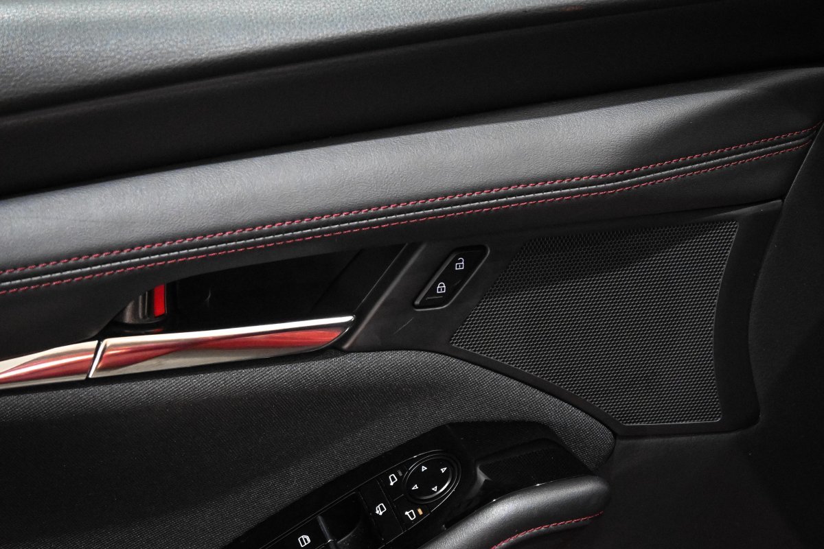 Foto Mazda Mazda3 29