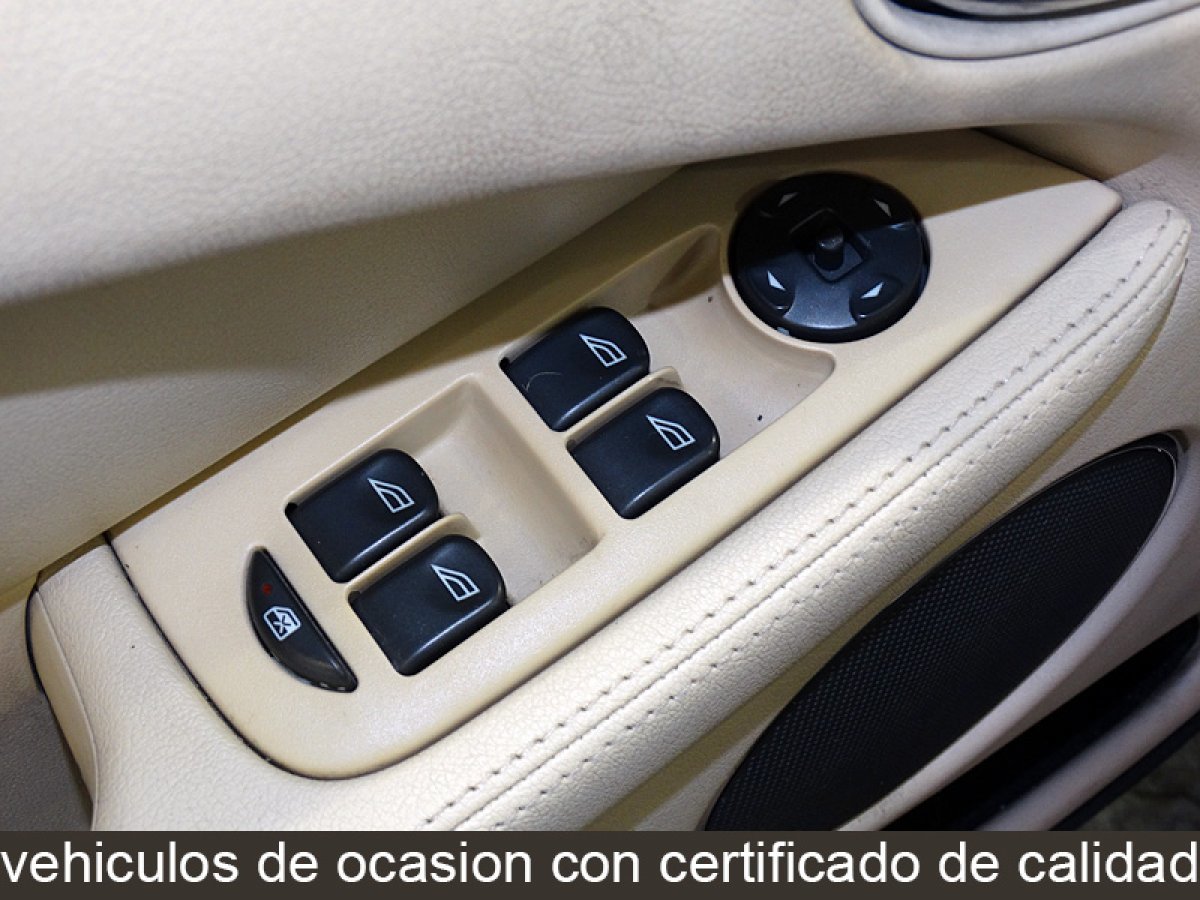 Foto Jaguar X-Type 18