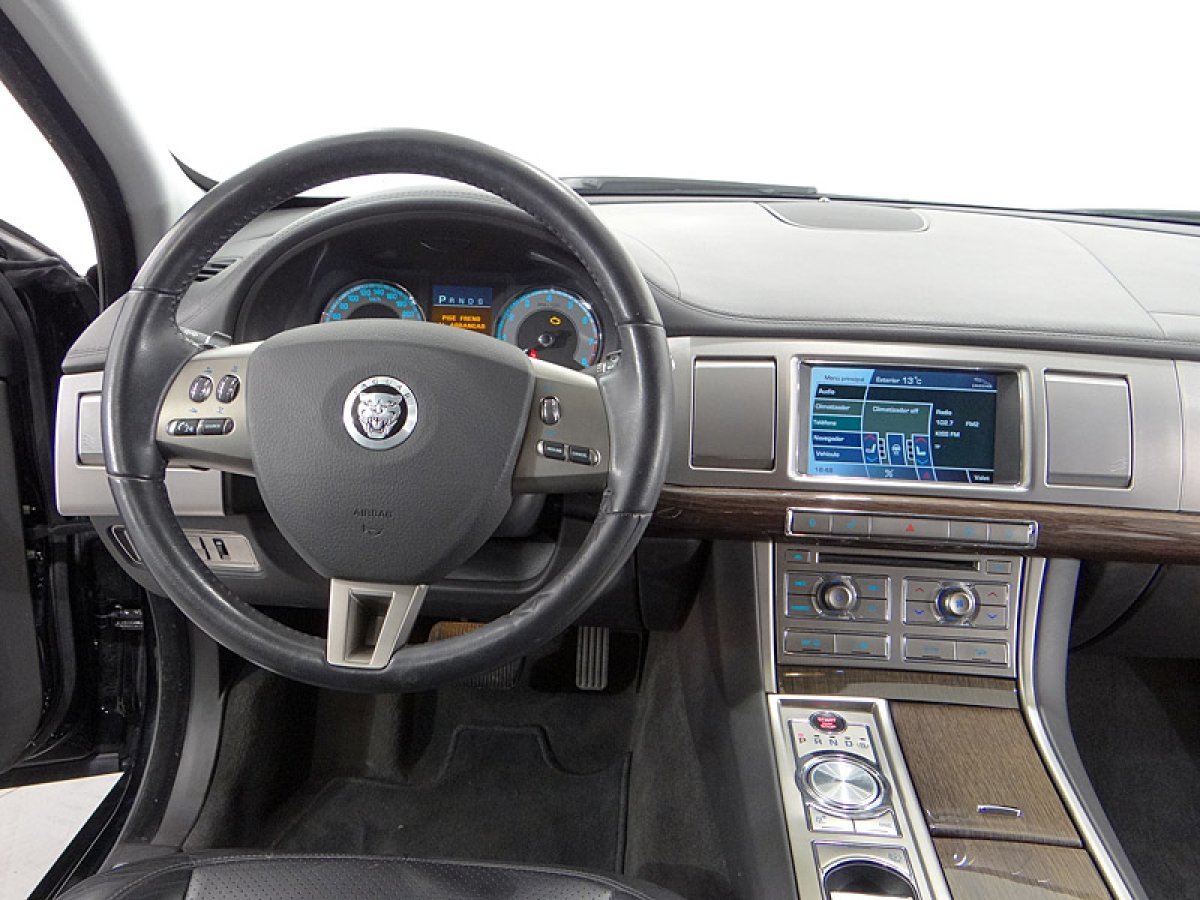 Foto Jaguar XF 31