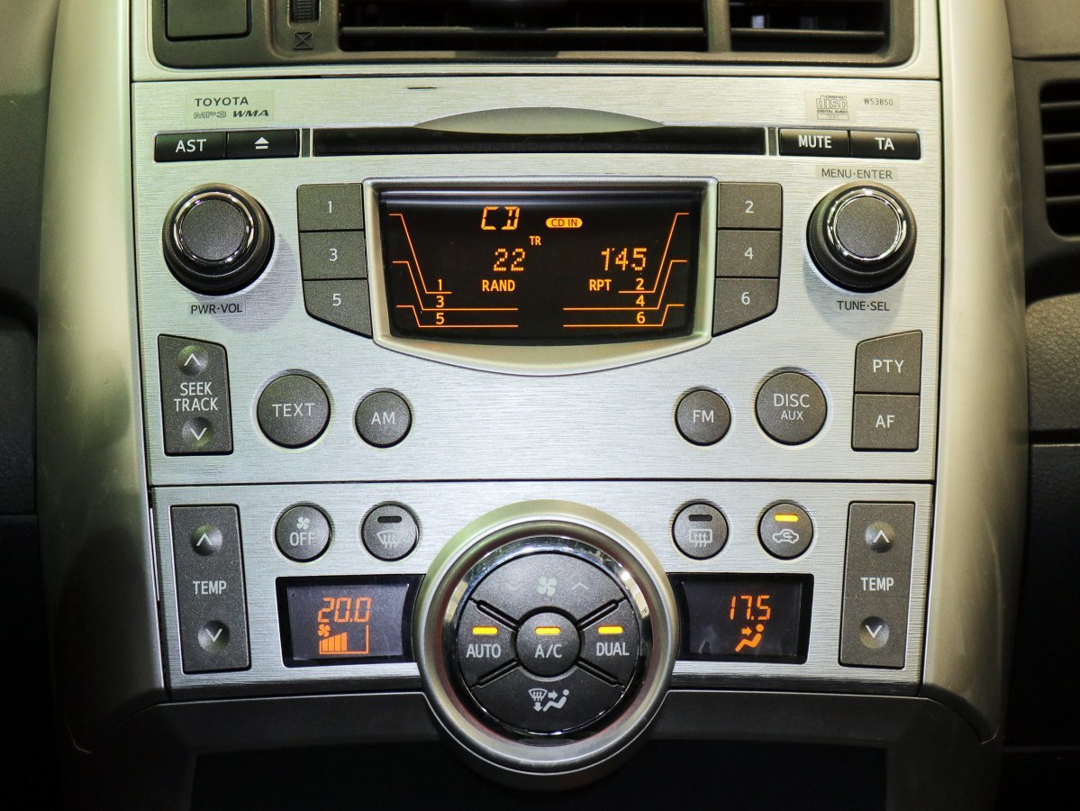 Foto Toyota Corolla Verso 18