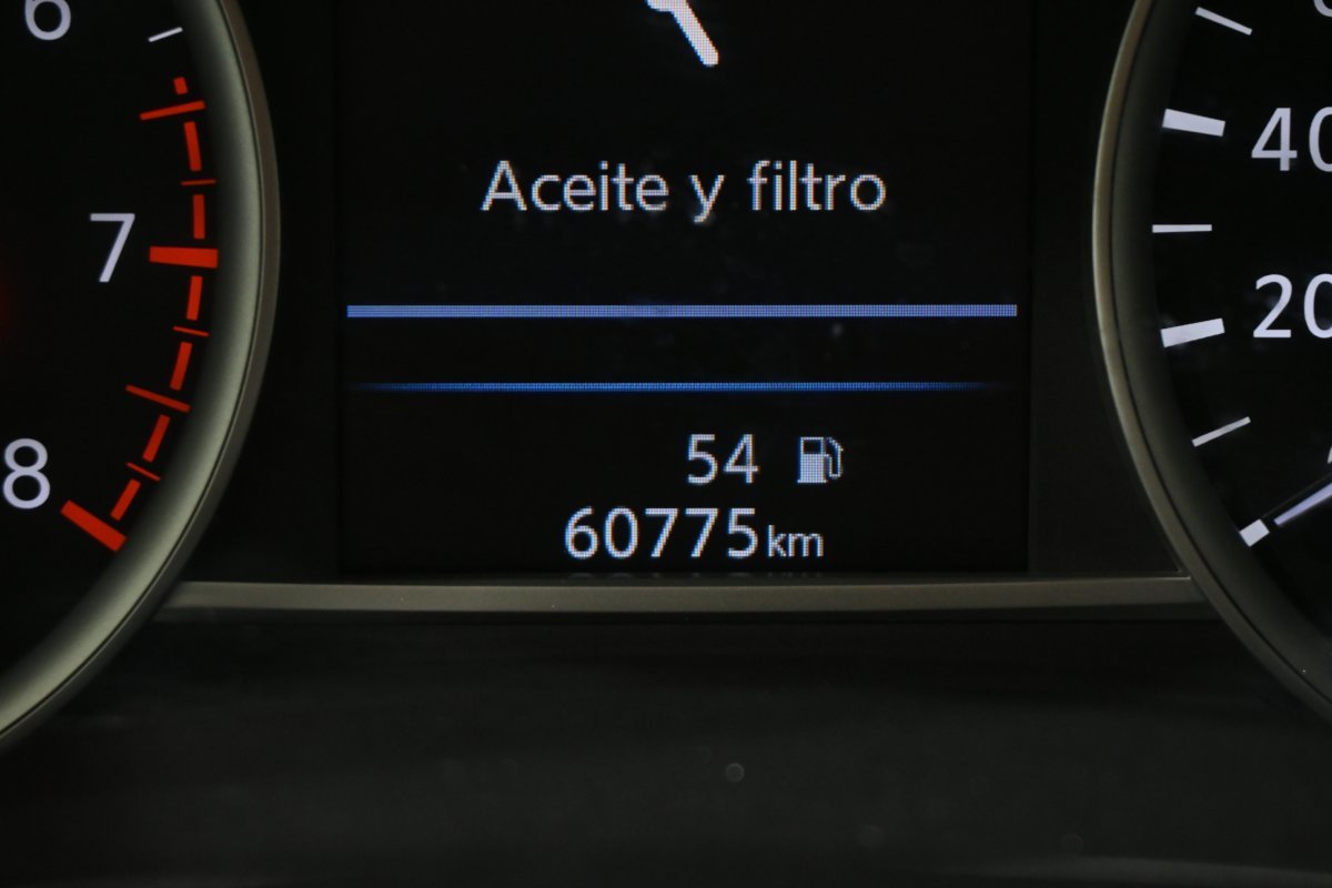 Foto Nissan Micra 12