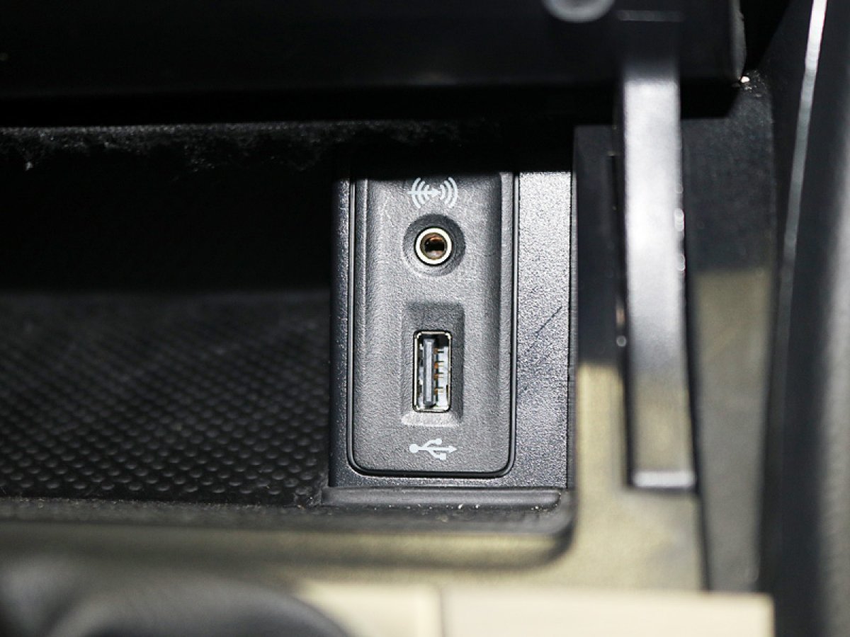 Foto Volkswagen Golf 25