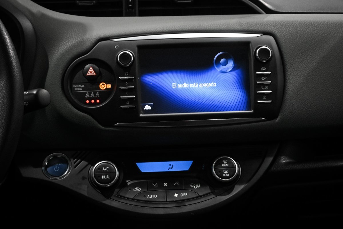 Foto Toyota Yaris 15