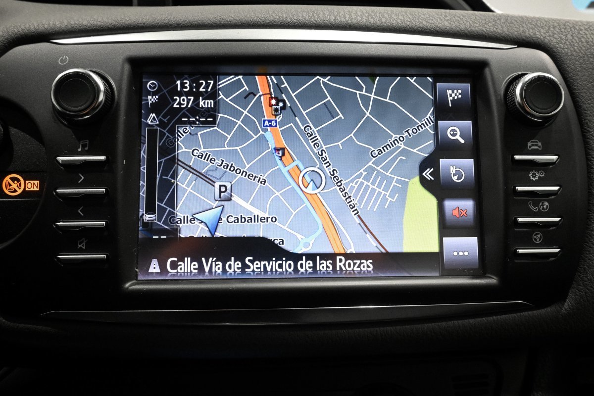 Foto Toyota Yaris 16