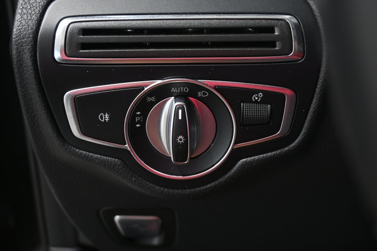 Foto Mercedes-Benz Clase GLC 28