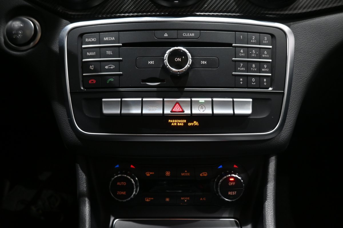 Foto Mercedes-Benz Clase CLA 17