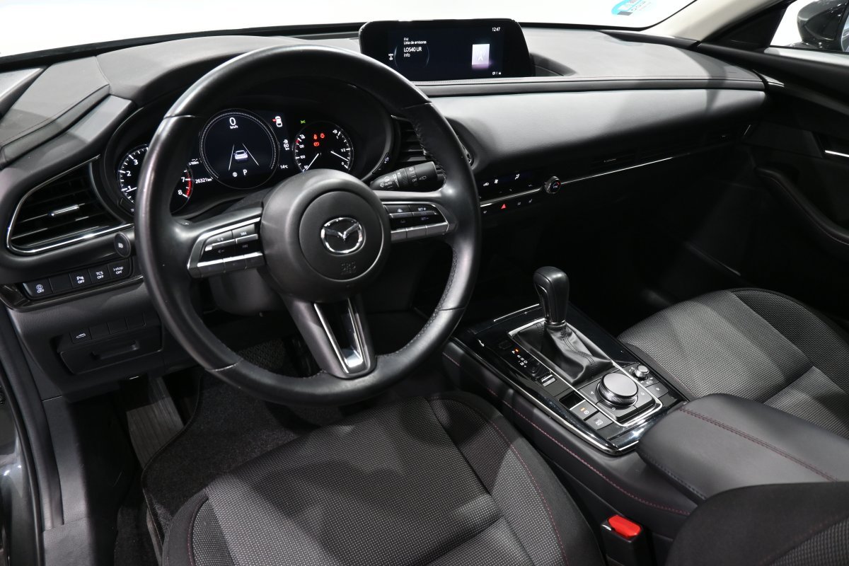 Foto Mazda CX-30 9