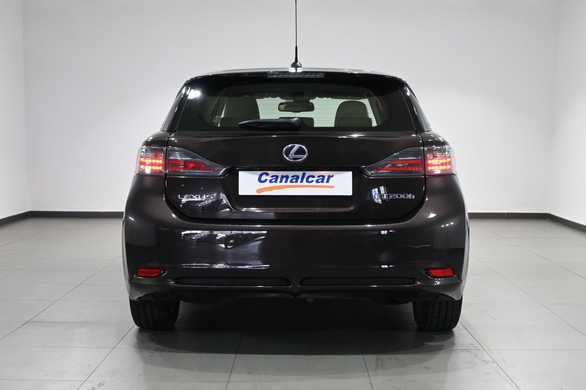 Foto Lexus CT 5