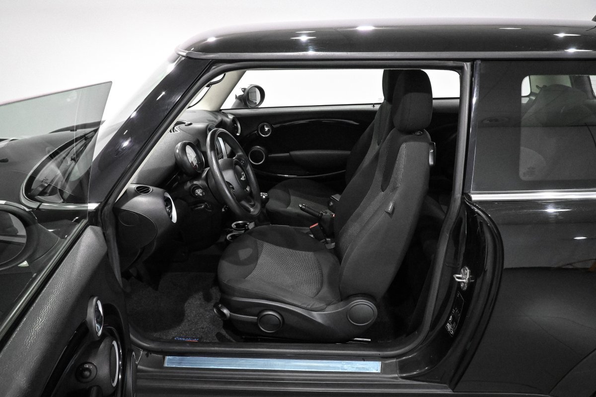 Foto Mini 3 Puertas 9