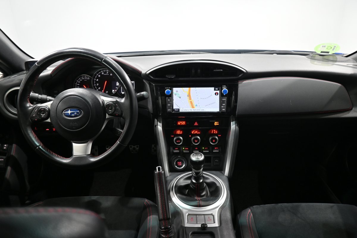 Foto Subaru BRZ 16