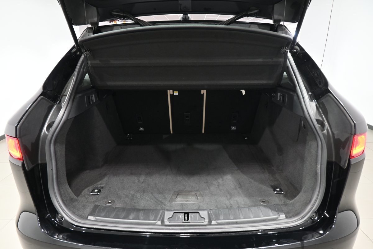 Foto Jaguar F-Pace 8