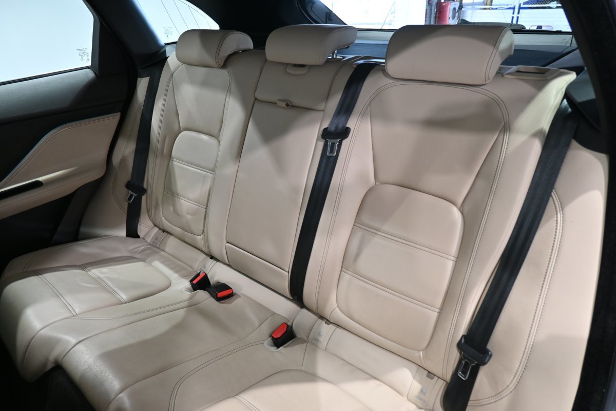 Foto Jaguar F-Pace 12