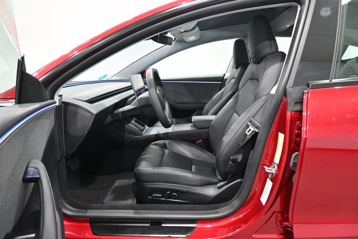 Foto Tesla Model 3 10