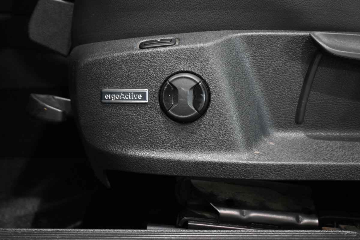 Foto Volkswagen Golf 28