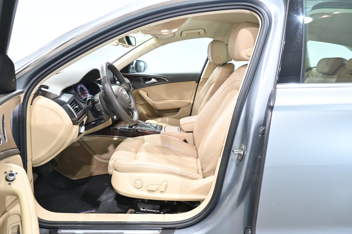 Foto Audi A6 Avant 10