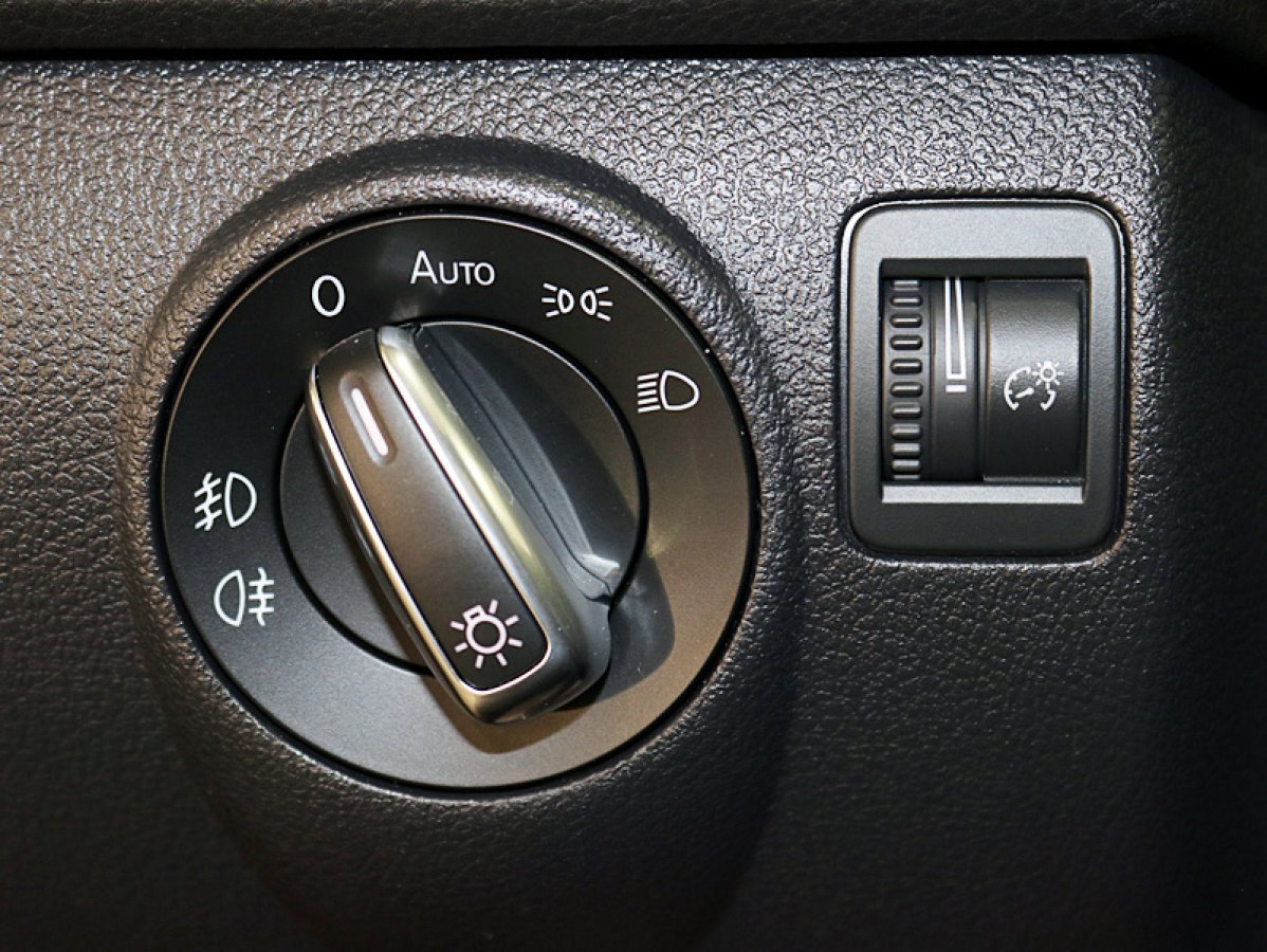 Foto Volkswagen Tiguan 35