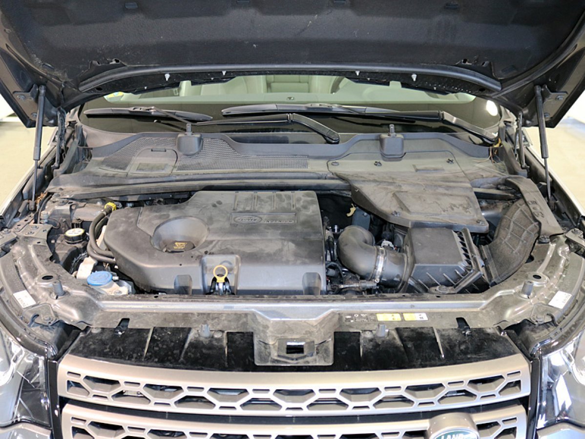 Foto Land-Rover Discovery Sport 7