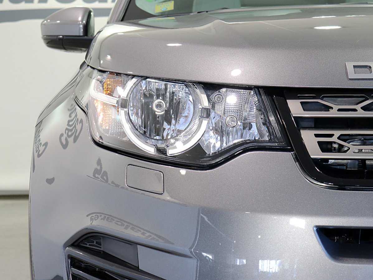 Foto Land-Rover Discovery Sport 12
