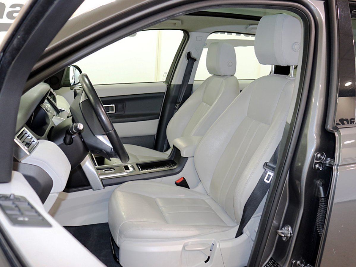 Foto Land-Rover Discovery Sport 14