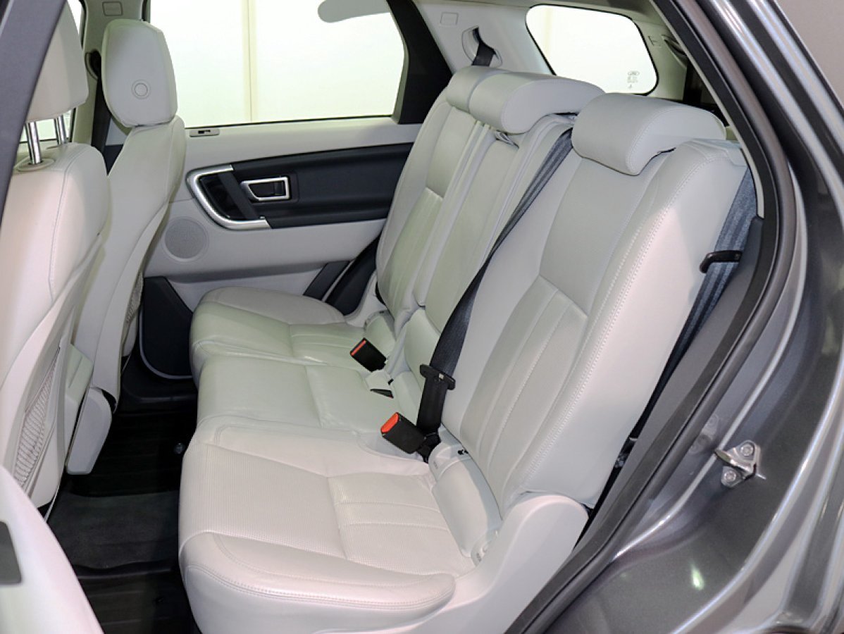 Foto Land-Rover Discovery Sport 15