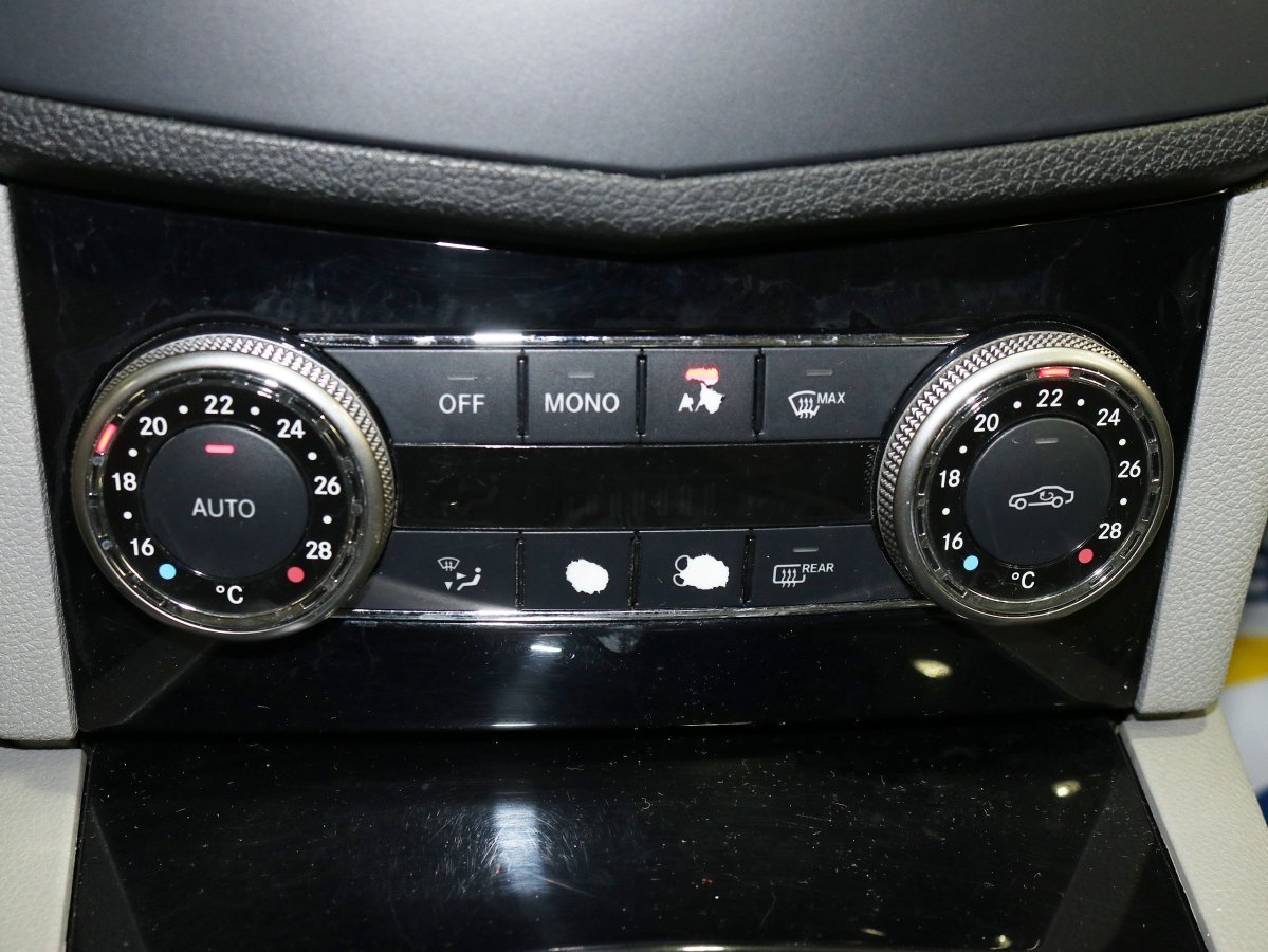 Foto Mercedes-Benz Clase C 18