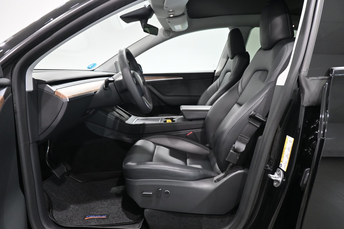 Foto Tesla Model Y 10