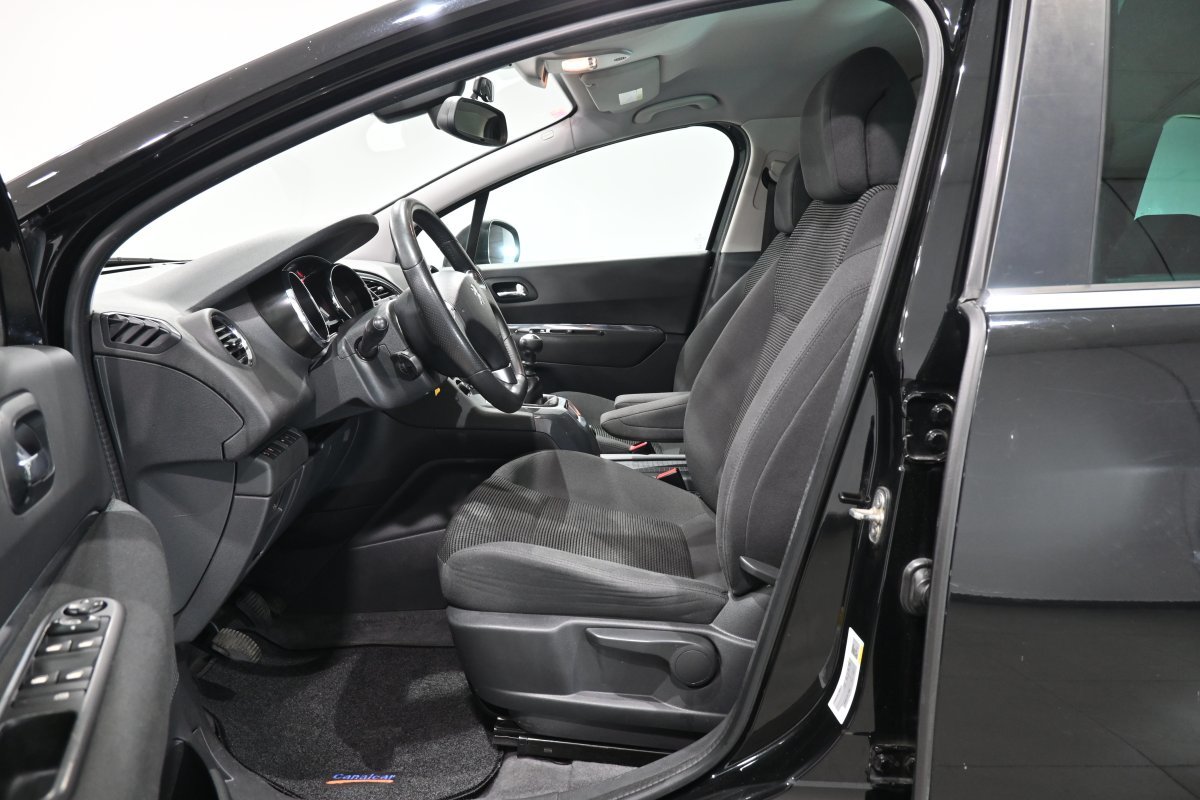 Foto Peugeot 5008 10